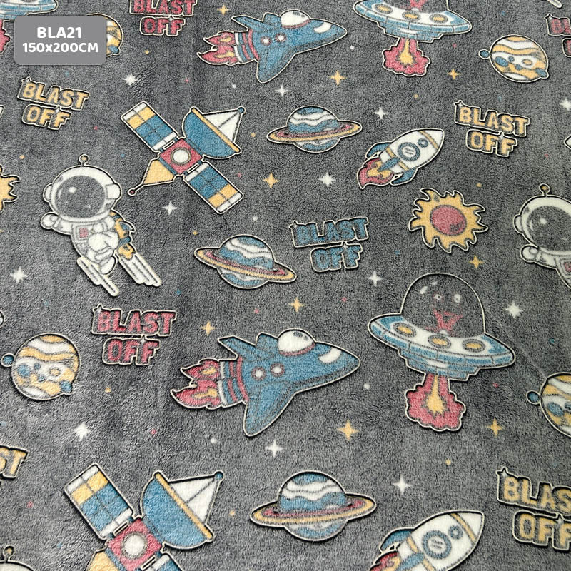 BLA21 GLOW IN THE DARK BLANKET 150x200CM