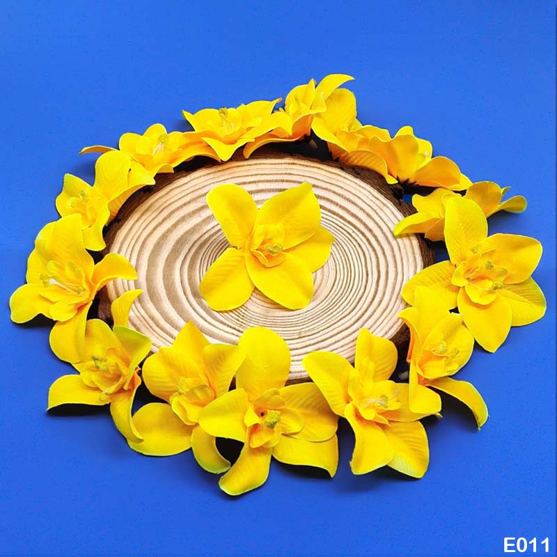 E011 LILY FLOWER 50PCS (7-8cm Approx)